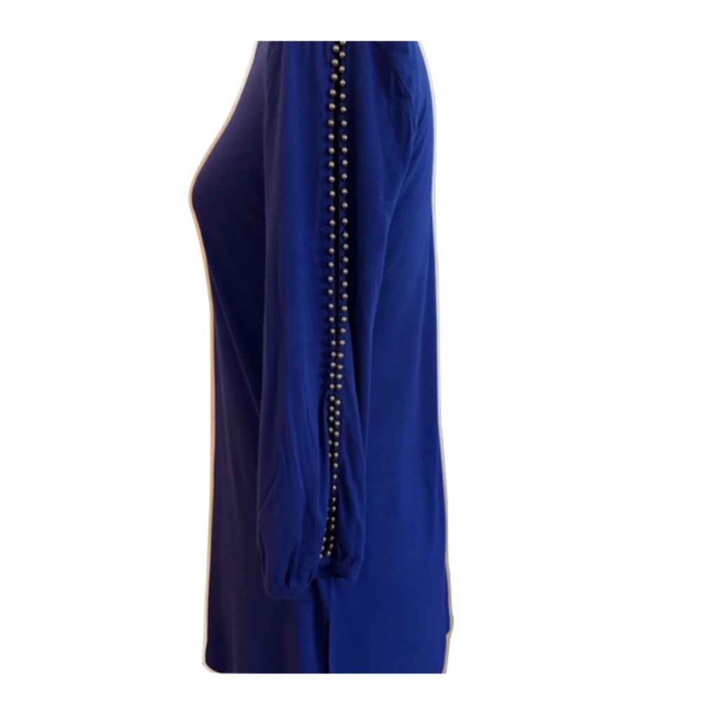 EUC Tunic Top with embellished sleeves  ~ size small ~